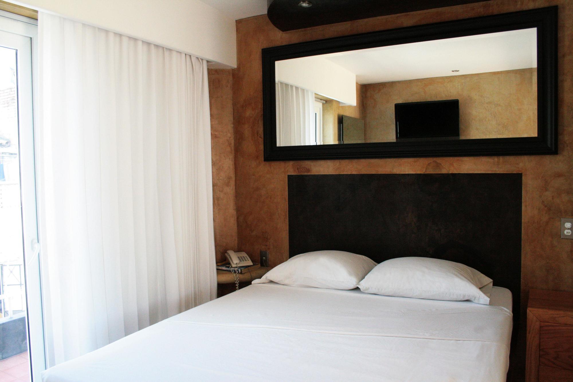 Hotel Rio Malecon Πουέρτο Βαγιάρτα Εξωτερικό φωτογραφία