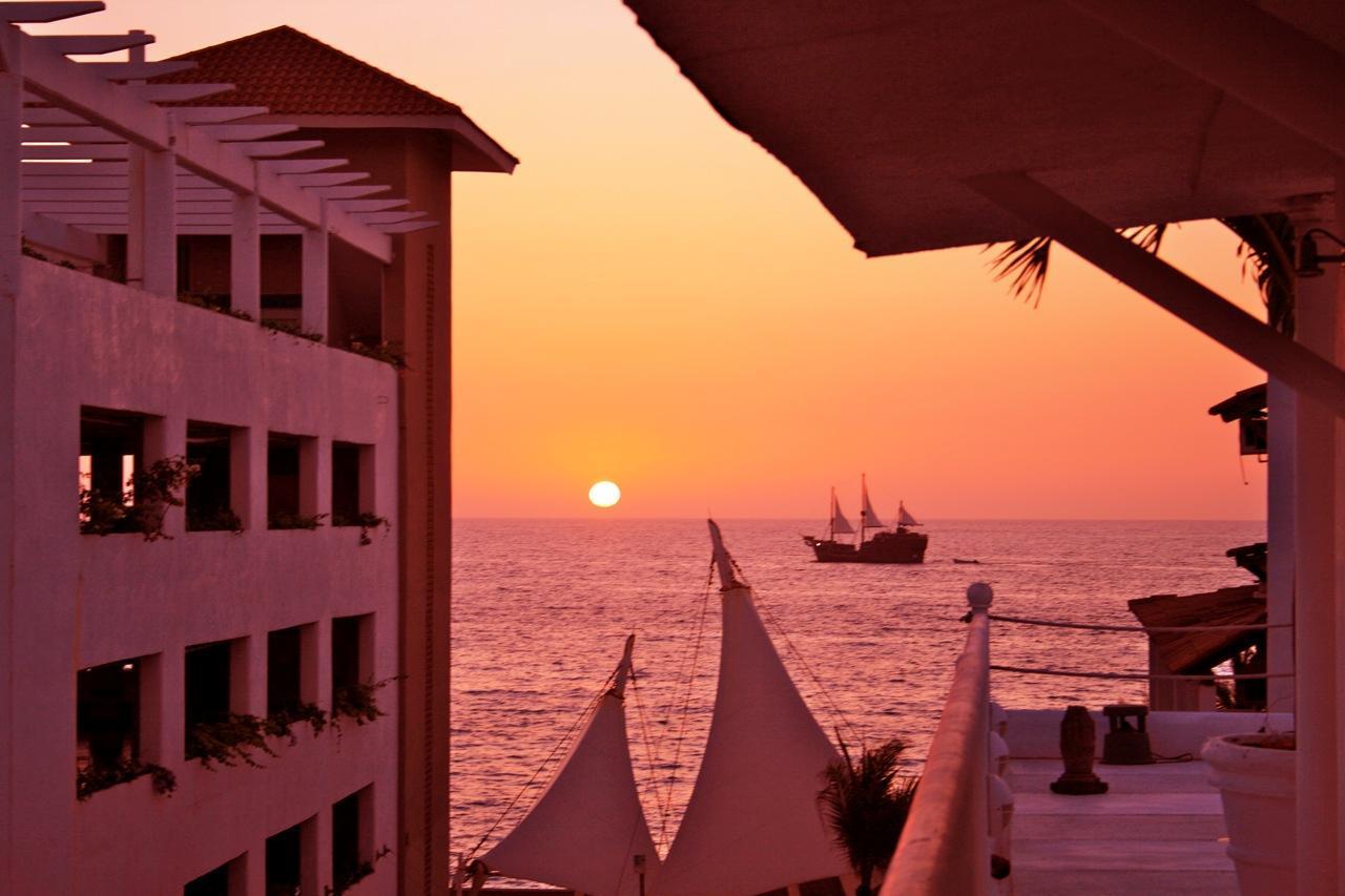 Hotel Rio Malecon Πουέρτο Βαγιάρτα Εξωτερικό φωτογραφία