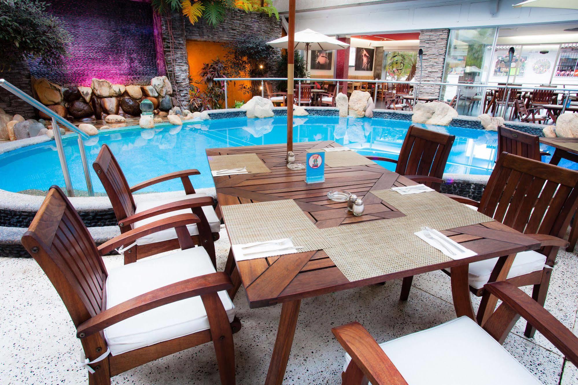 Hotel Rio Malecon Πουέρτο Βαγιάρτα Εξωτερικό φωτογραφία