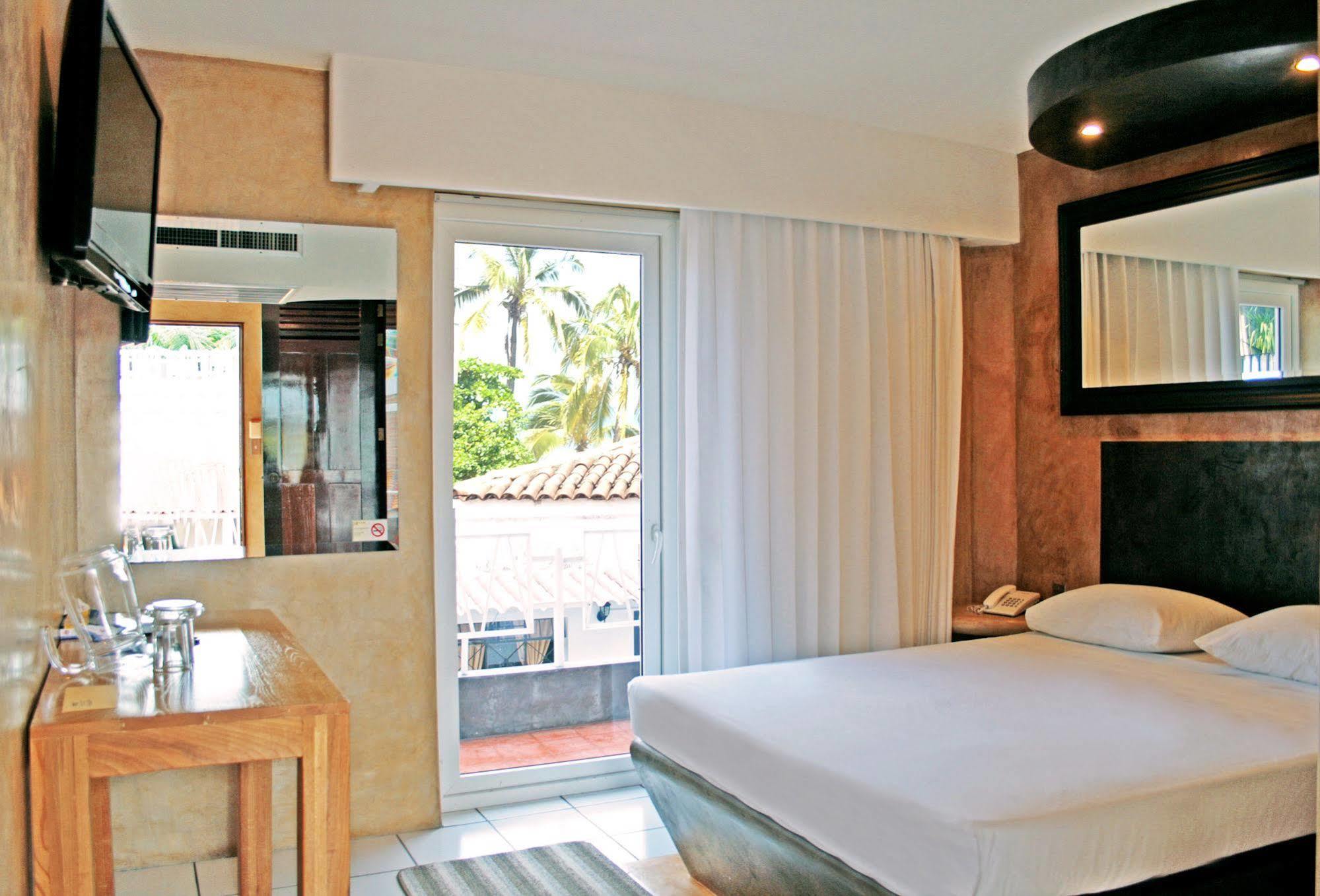 Hotel Rio Malecon Πουέρτο Βαγιάρτα Εξωτερικό φωτογραφία